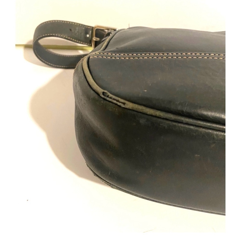 Coach vintage navy blue leather shoulder handbag - Picture 7 of 10